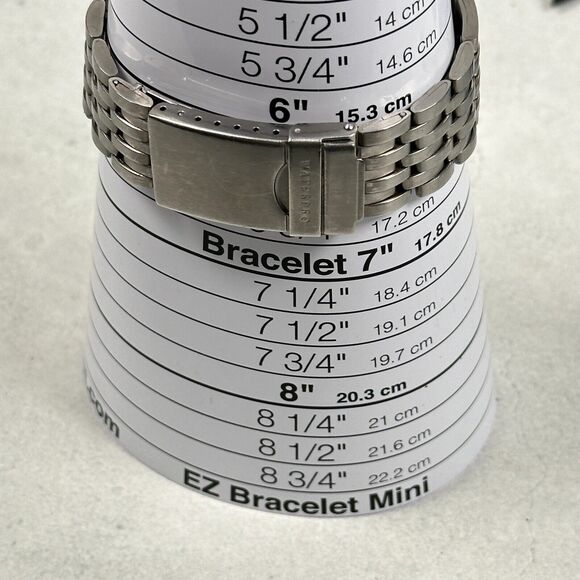 Guess Watch Womens 38mm Round Waterpro Silver Tone Day Date 6.5" New Battery - Picture 10 of 10